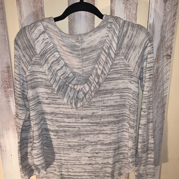 AE Soft and Sexy Marbled Grey Pullover - Picture 5 of 6